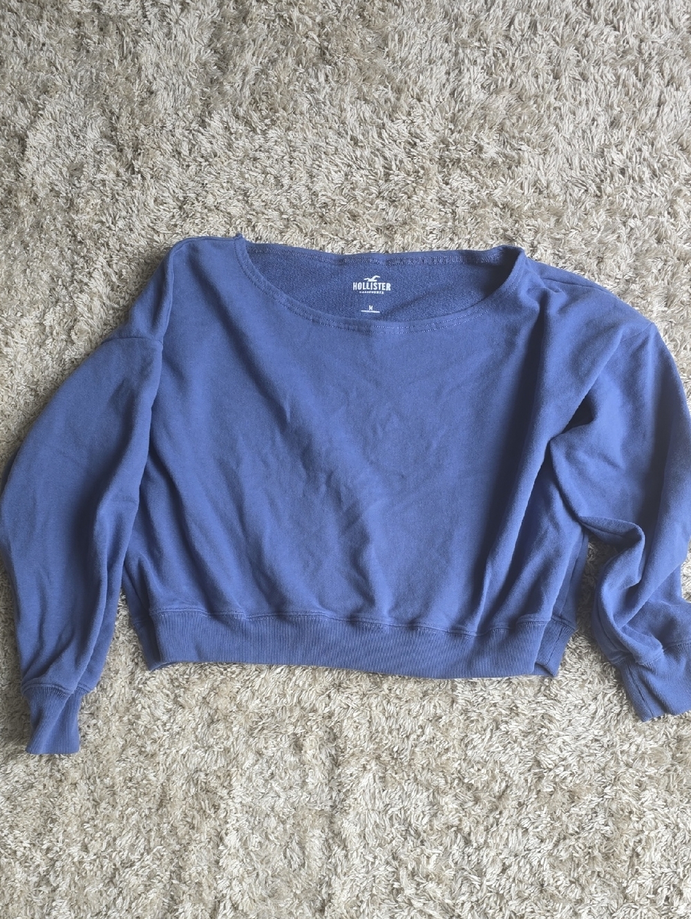 Hollister Short Blue Crewneck Sweatshirt